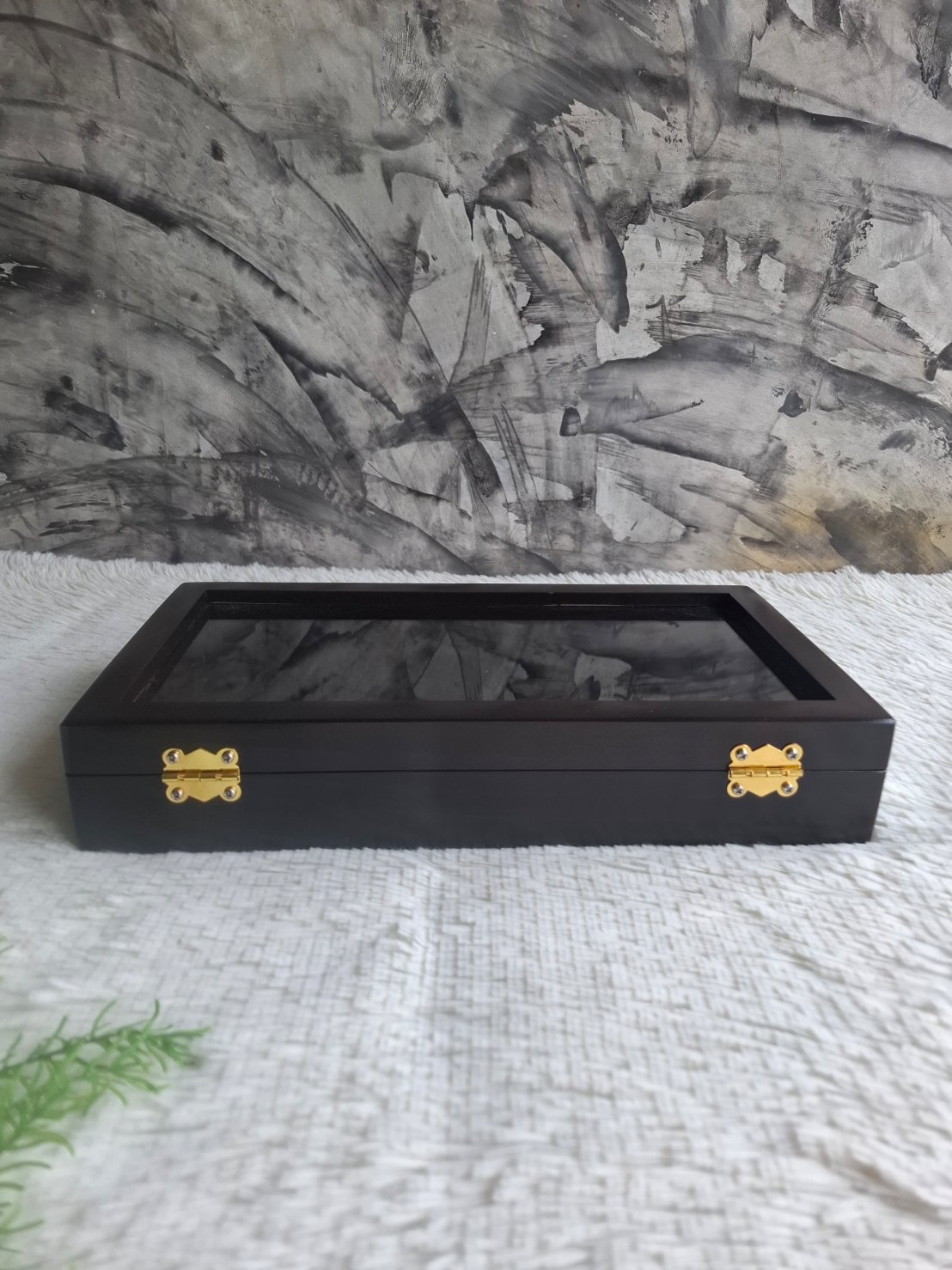 กล่องไม้ฝากระจก