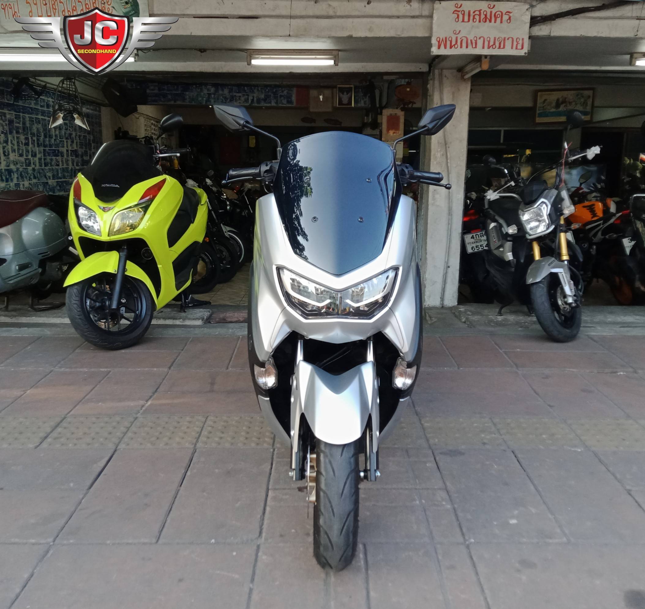 🥰นางฟ้ามาเยือน🥰 จ้า AII NEW YAMAHA N-MAX 155 รถเดือนกว่าๆ ไมล์(1)พันโล!! แฝดป้ายแดง นะค่ะ ไม่ต้องบรรยายเยอะ ระบบครบวงจร