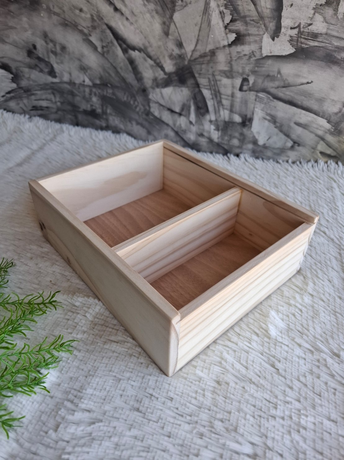 กล่องไม้สนฝาสไลด์อะครีลิค