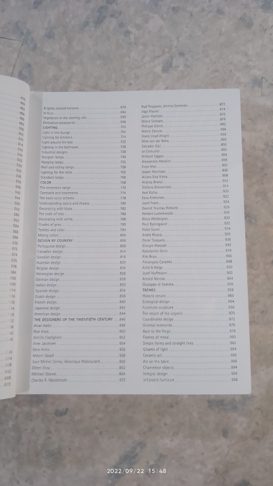 Interior design Atlas : Konemann