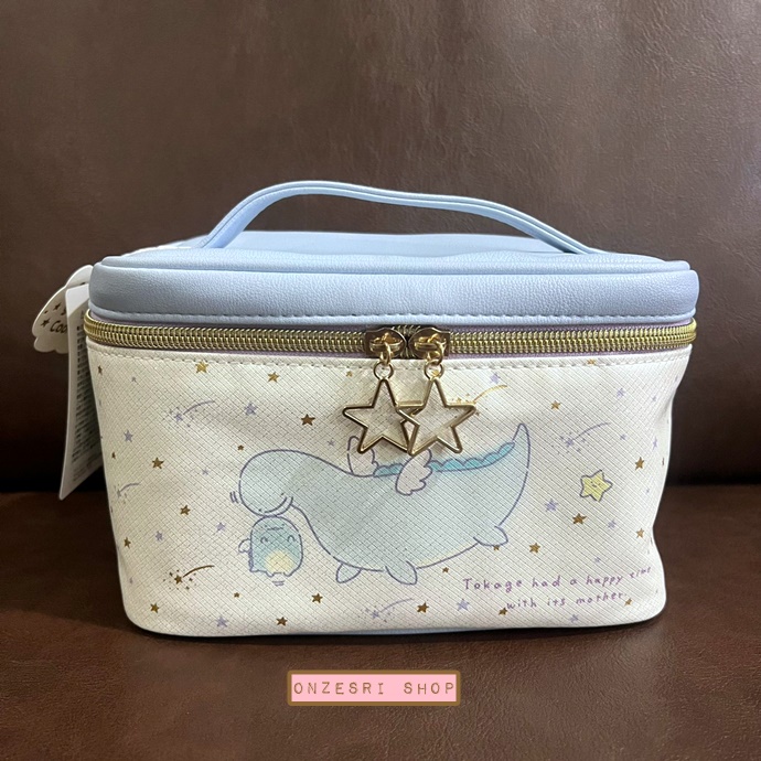 กระเป๋า Sumikko Gurashi คอลเลกชั่น Tokage's Dream Vol.2 Multi Pouch ใส่ของได้เยอะ ใส่เครื่องเขียน เครื่องสำอาง หรือตุ๊กตาได้ ขนาด 12 x 19 x 11 ซม.