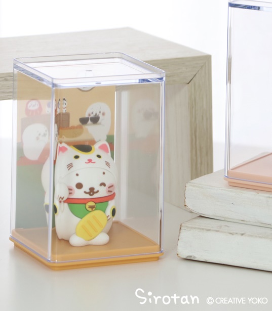 โมเดล Sirotan Season Figure in Box แบบแมวนำโชค Maneki Neko ทำจาก PVC ขนาดสูง 5.3 ซม. กล่อง 6.6 x 6.6 x 10.2 ซม.