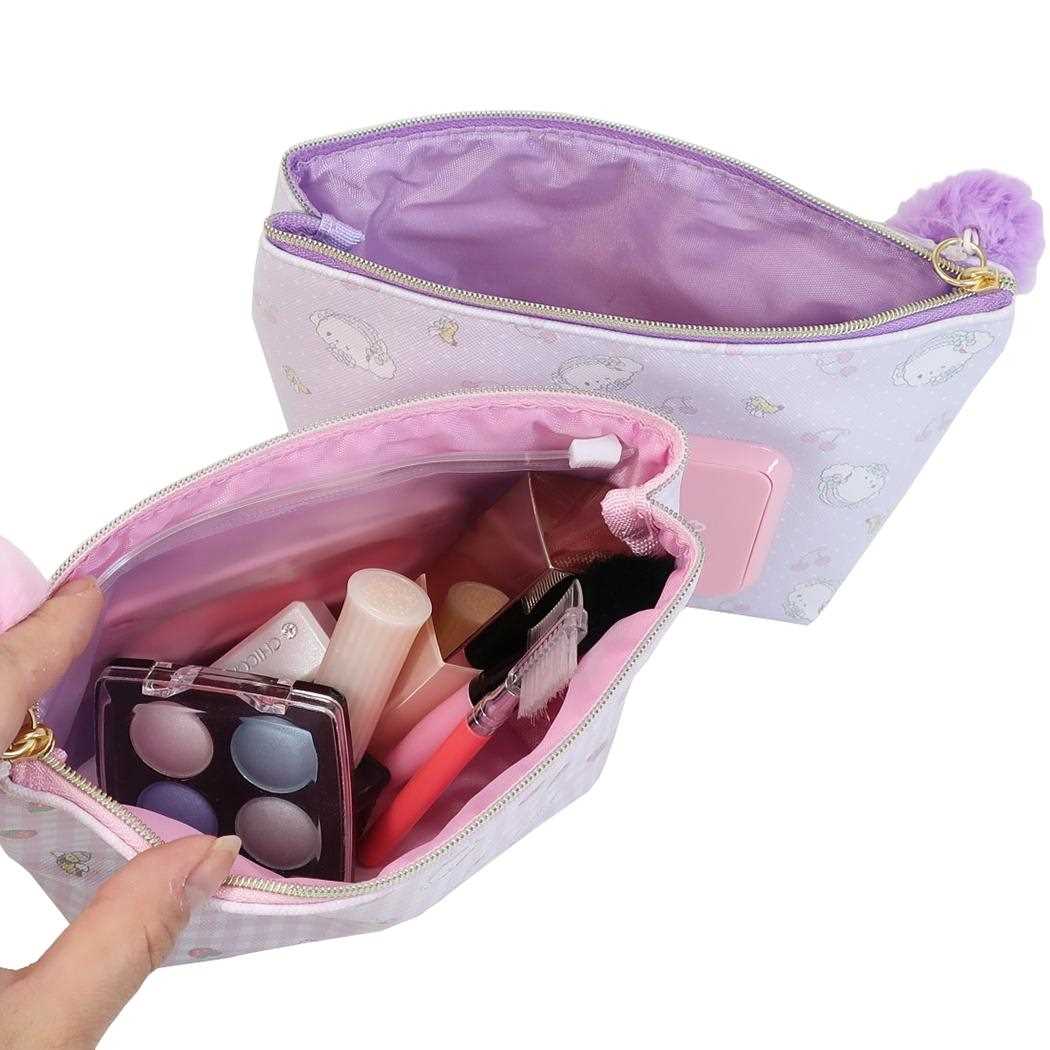 กระเป๋า seepo Pouch แบบ Cogimyun ลาย Cherry สีม่วง เป็นกระเป๋าใส่ของ เครื่องสำอาง มีช่องใส่ทิชชู่เปียกหรือกระดาษทิชชู่ สามารถเปิดดึงออกจากด้านหน้าได้เลย สะดวกมาก ขนาด 19 x 6 x 12.5 ซม.