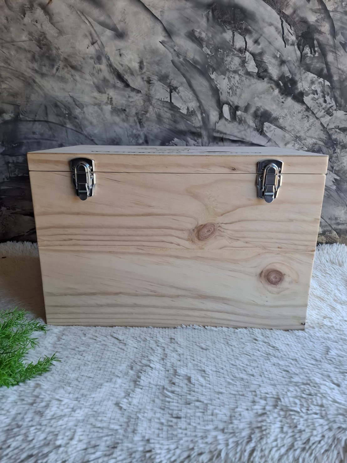 กล่องไม้ใส่งานโมเดลตุ๊กต้า