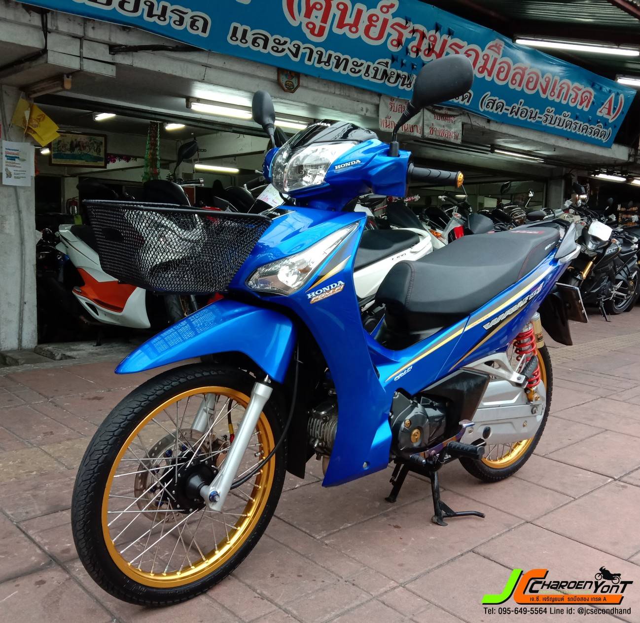 "ใครเห็นเป็นต้องว๊าว!" รถบ้านมือเดียวแต่งสวย HONDA WAVE125I (สตาร์ทมือ) จดทะเบียนปลายปี55 สภาพสวยโดนใจวัยรุ่น เครื่องแน่นๆวิ่งไหลๆ พร้อมกล่องเดินหอบอัจฉริยะALZ ขี่ดีศูนย์ตรง