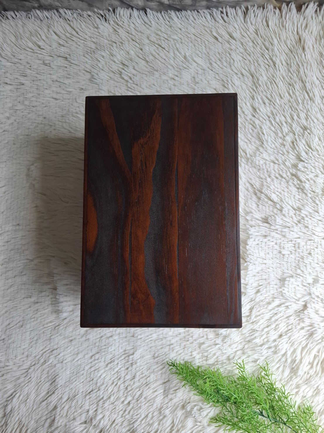 ถาดไม้สน