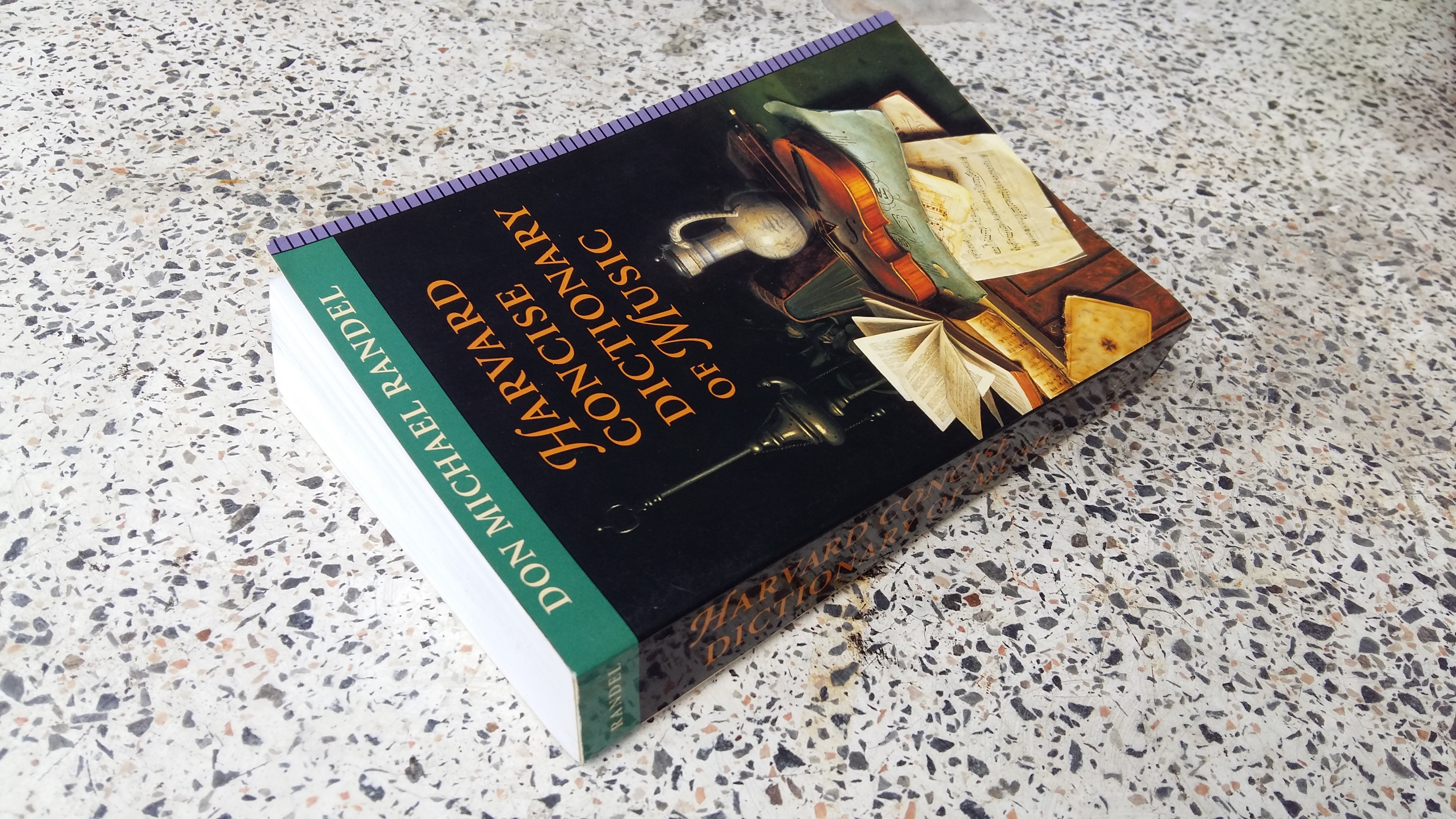 HARVARD CONCISE DIICTIONARY OF MUSIC / BELKNAP HARVARD