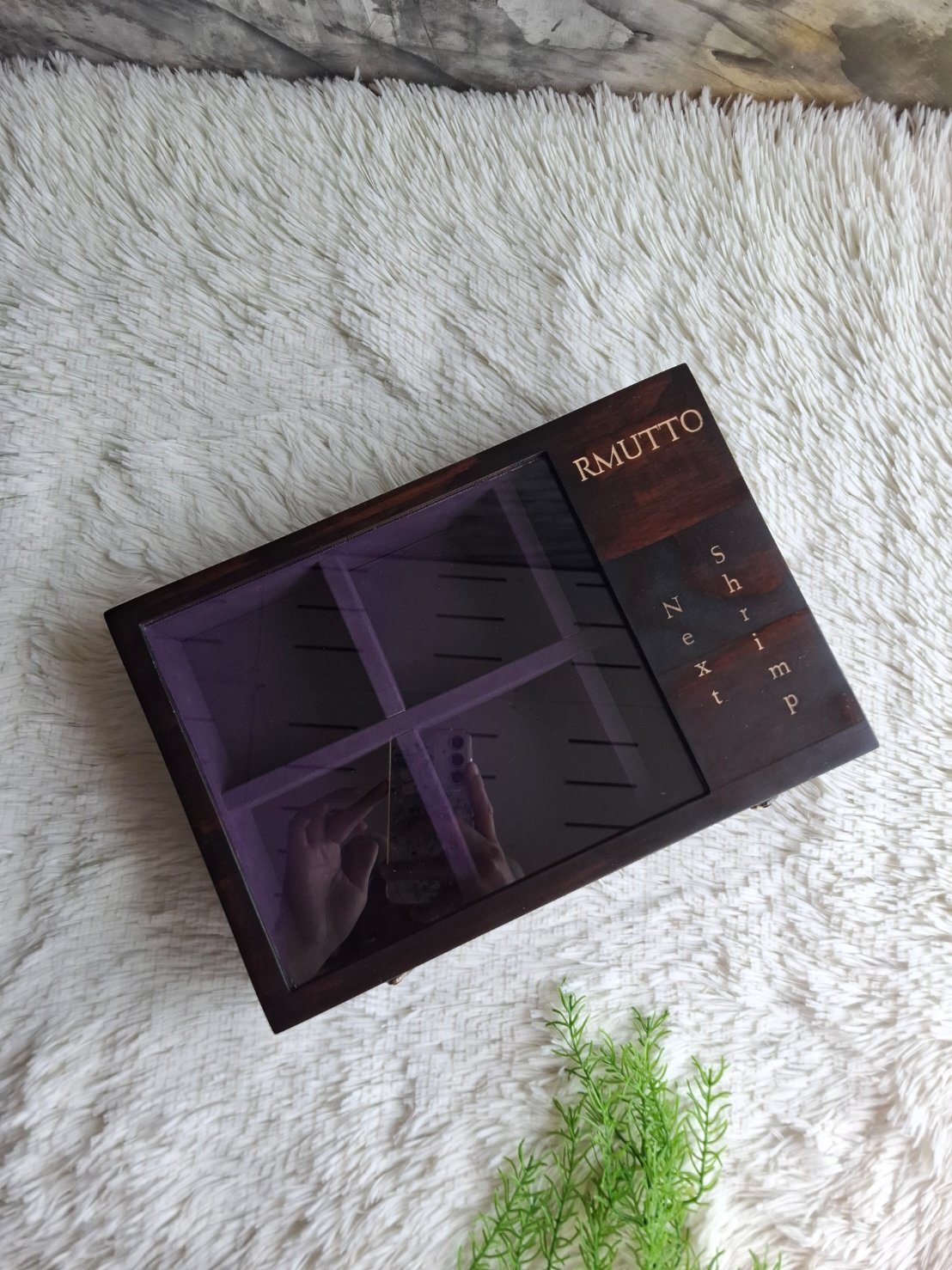 กล่องไม้ฝากระจก