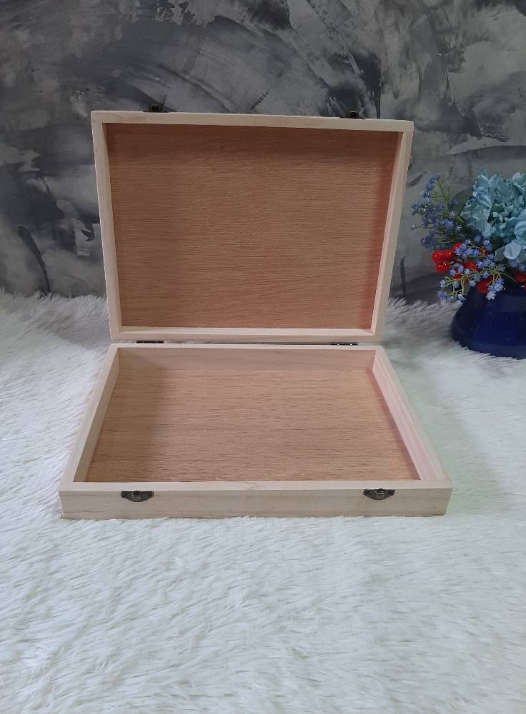 กล่องไม้แบบฝาล็อค