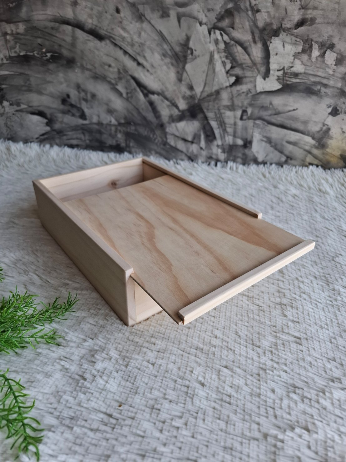 กล่องไม้สนฝาสไลด์