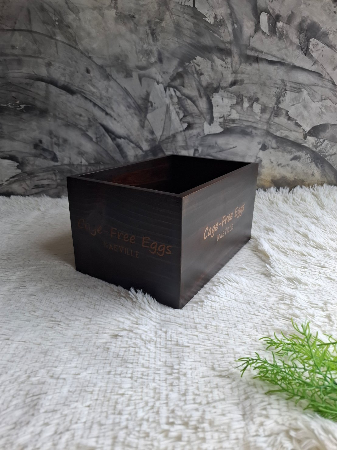 ถาดไม้สน