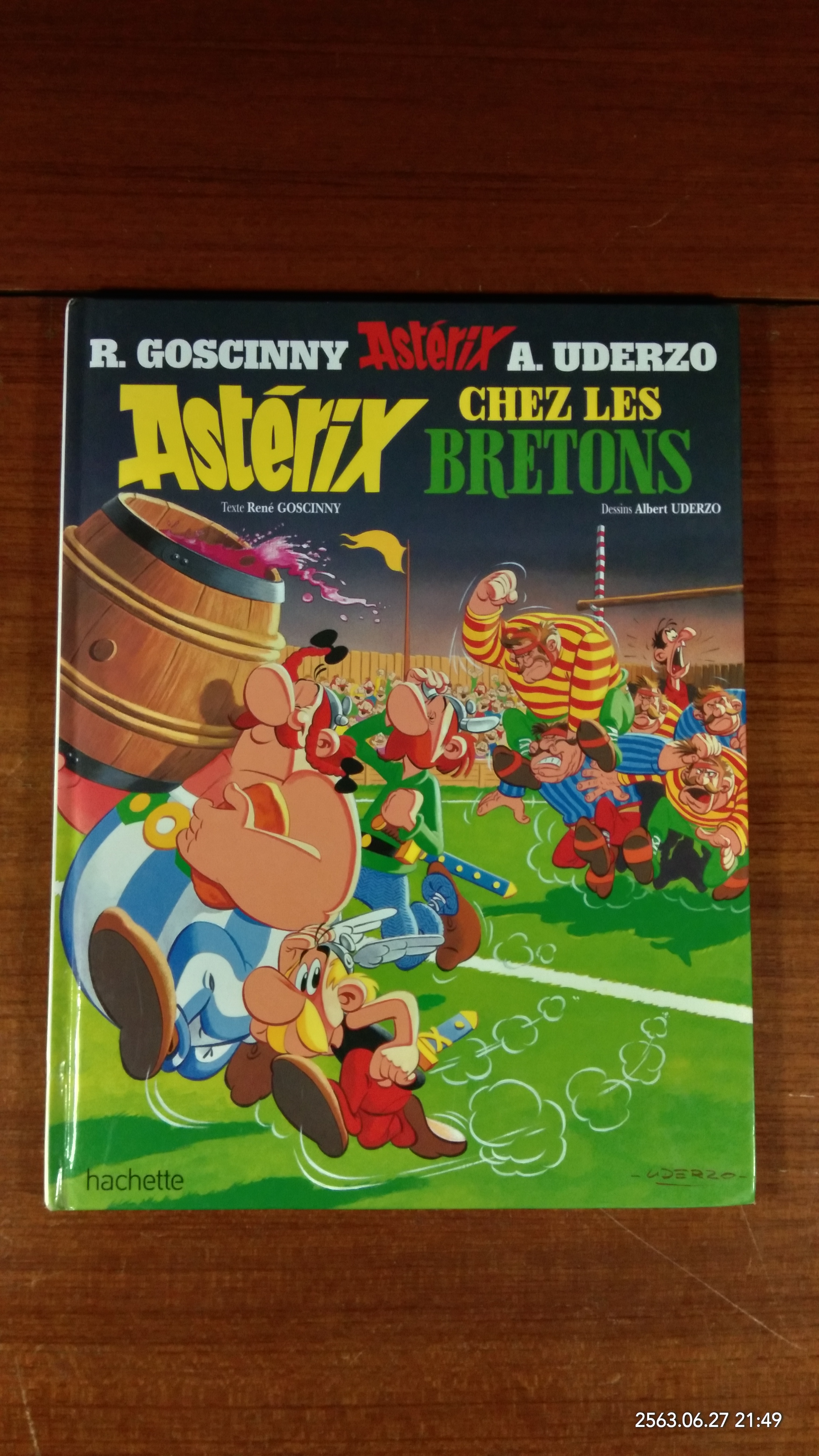 ASTERIX CHEZ LES BRETONS (ภาษาฝรั่งเศษ)