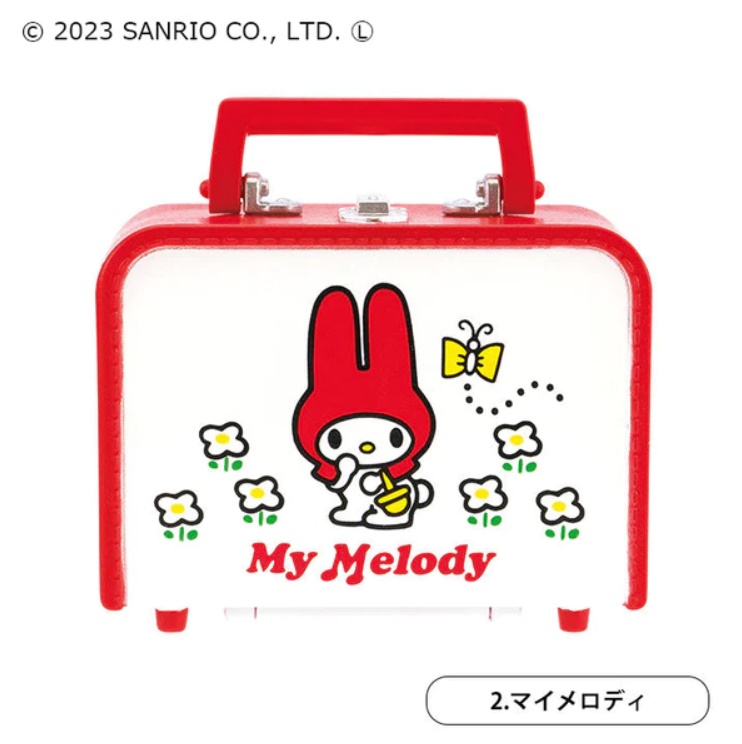 โมเดลกระเป๋าเดินทาง Sanrio Retro Trunk Miniature Collection ด้านในมีกระจกเล็ก เปิดใส่ของได้นิดหน่อย ขนาด 4.5 x 3 x 2 ซม. มี 5 แบบให้เลือก