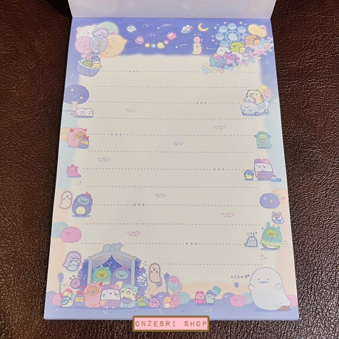 สมุดฉีก Sumikko Gurashi Welcome to the Night Park แบบลายรถ ขนาด 14.8 x 10.5 ซม. มี 4 ลาย รวม 106 แผ่น (6 แผ่นแรกเป็นกระดาษกันน้ำลายพิเศษ)