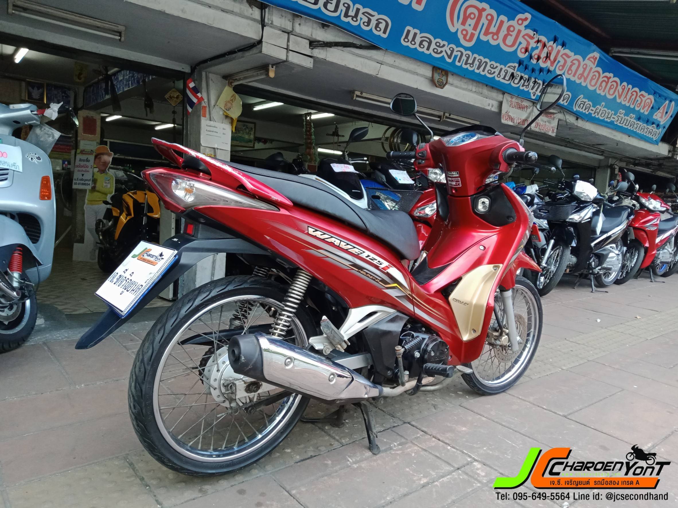 รถบ้านเดิมๆเทิร์นมา" HONDA WAVE 125i สตาร์ทเท้า รถปลายปี55 สภาพดูรู้เลยว่าบ๊านบ้าน เครื่องเดิมไม่แกะ สีแท้ทั้งคัน สึกหรอไปตามอายุุการใช้งาน