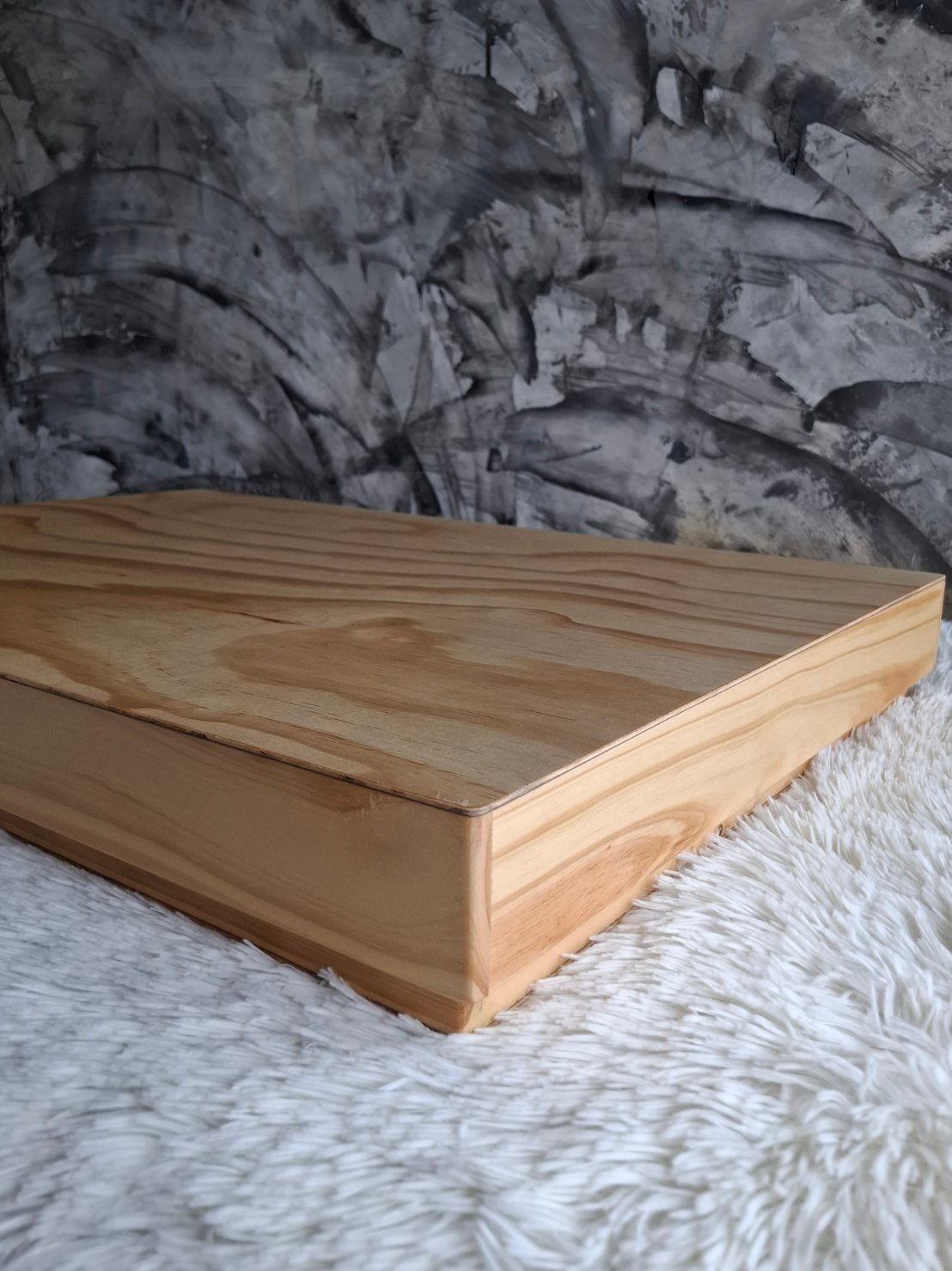 กล่องไม้ฝาครอบ