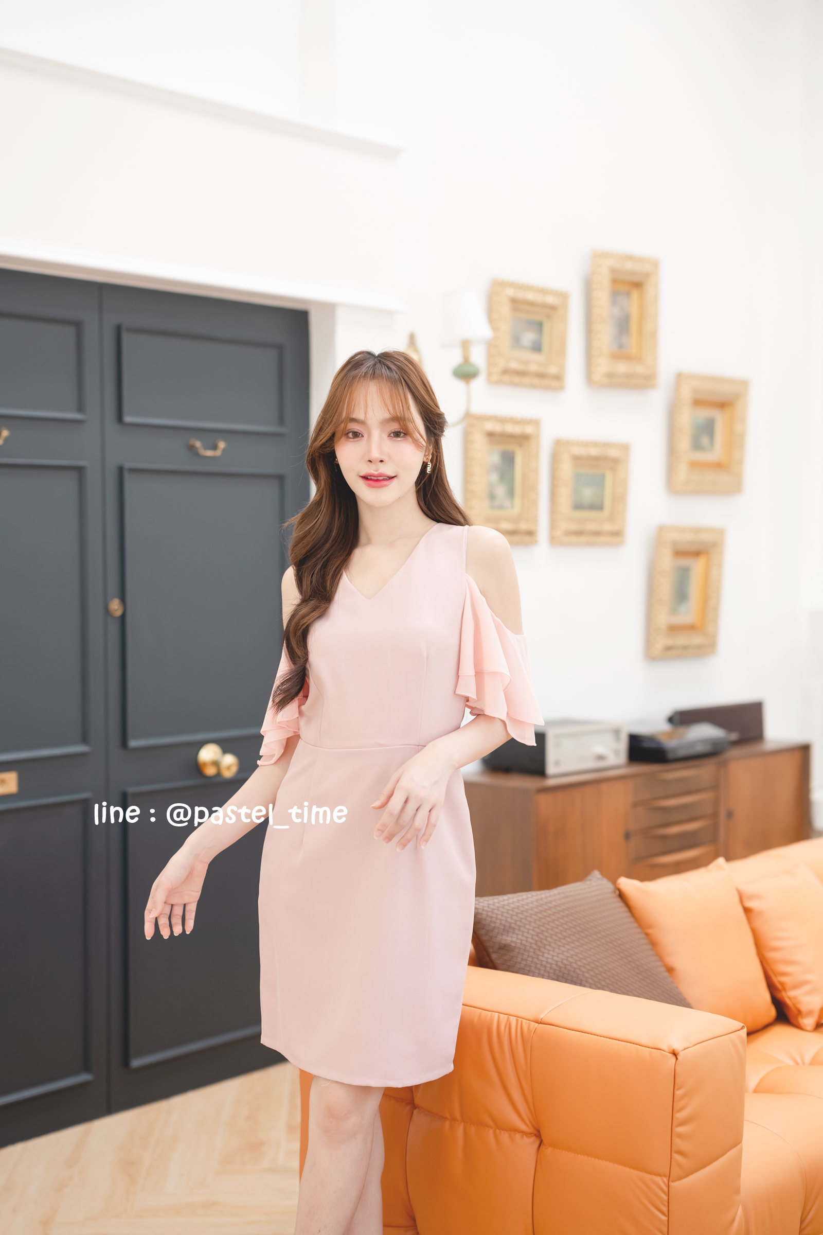 Vela off-shoulder dress : สีชมพู