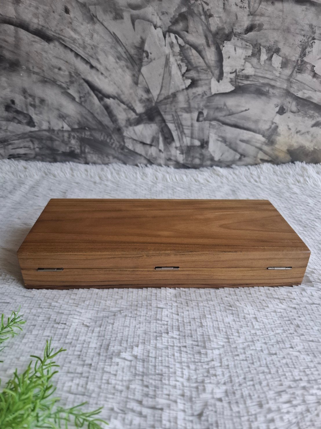 กล่องไม้สักฝาล็อค