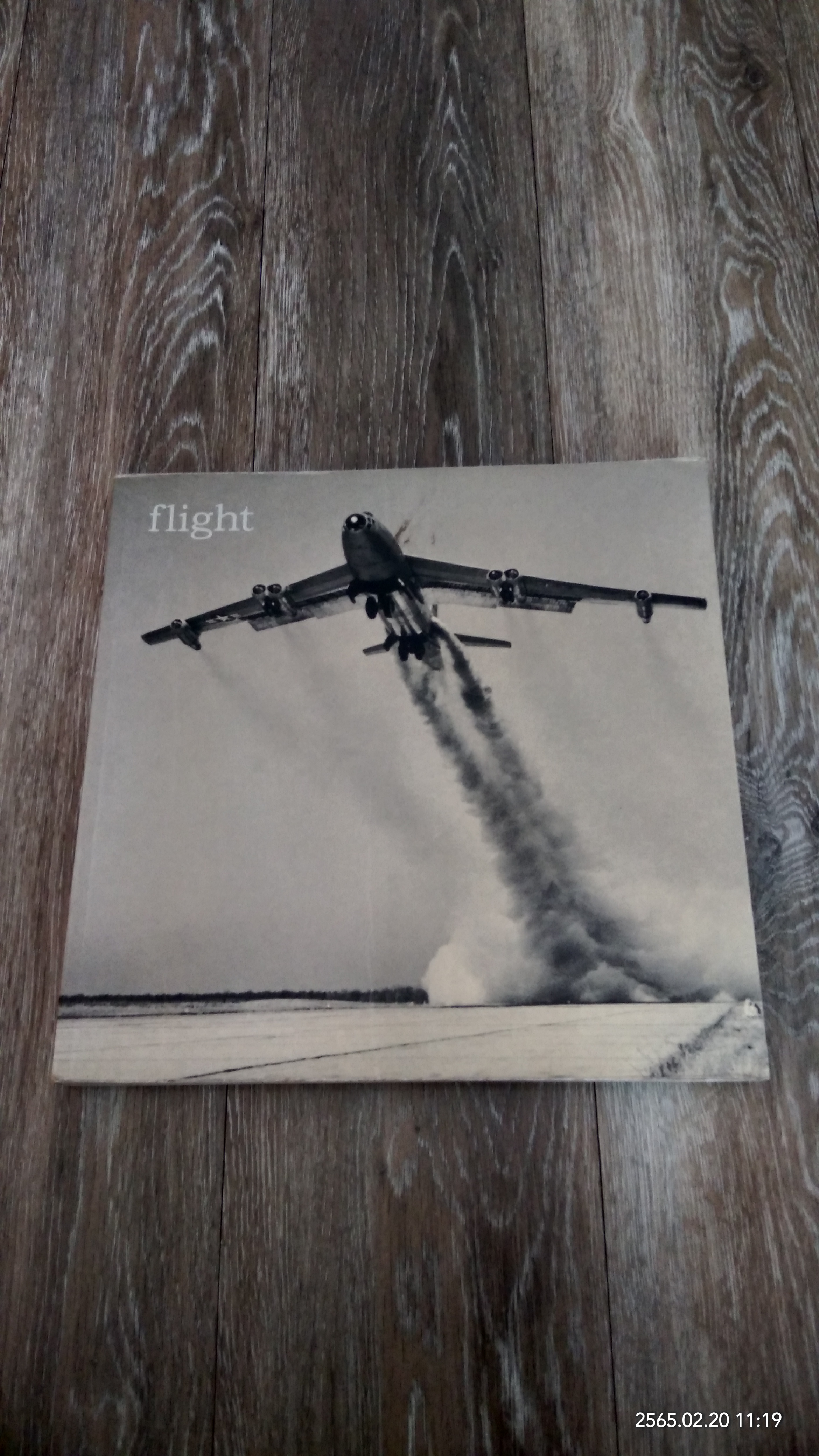 Flight : A History of Aviation in Photographs