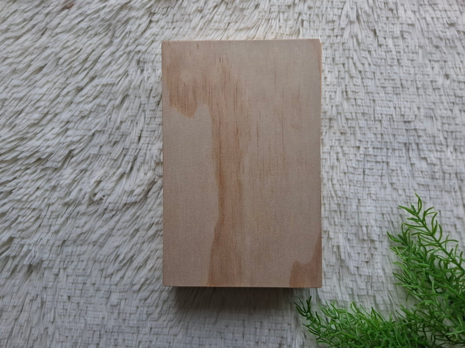 ถาดไม้สน