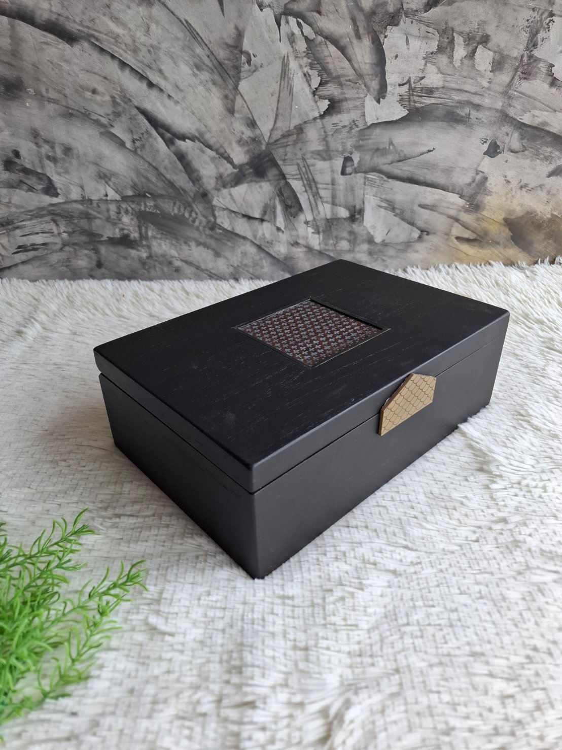 กล่องไม้สัก