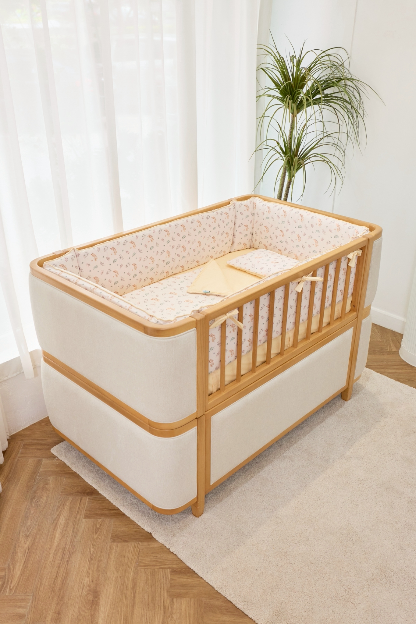 Idawin ชุดเครื่องนอนผ้า Cotton 100 % Bedding Set รุ่น Royal 9 in 1 Leaf Creamy
