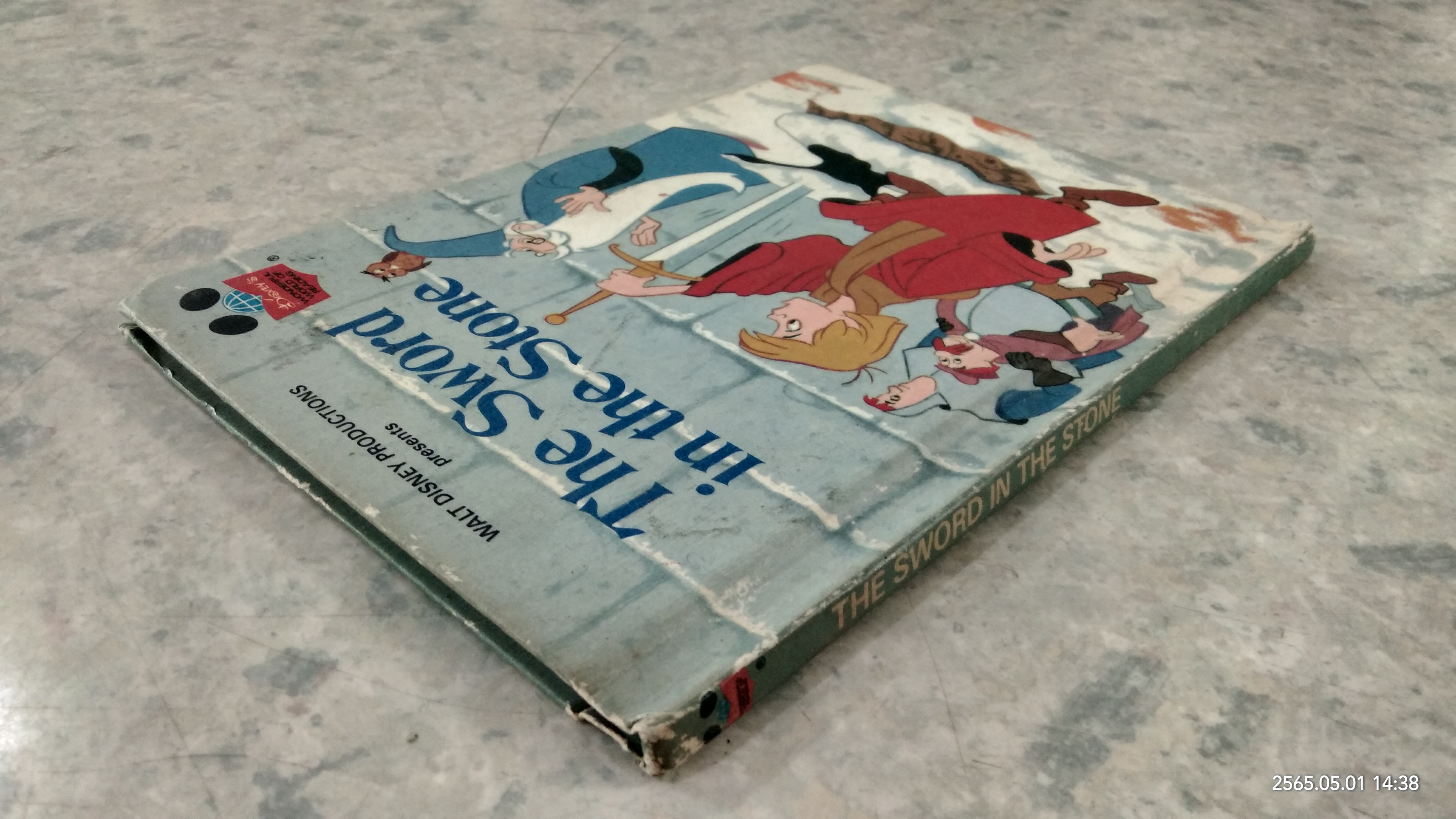 WALT DISNEY PRODUCTIONS : The Sword in the Stone