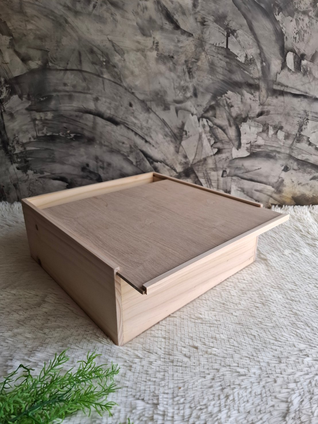 กล่องไม้สนฝาสไลด์