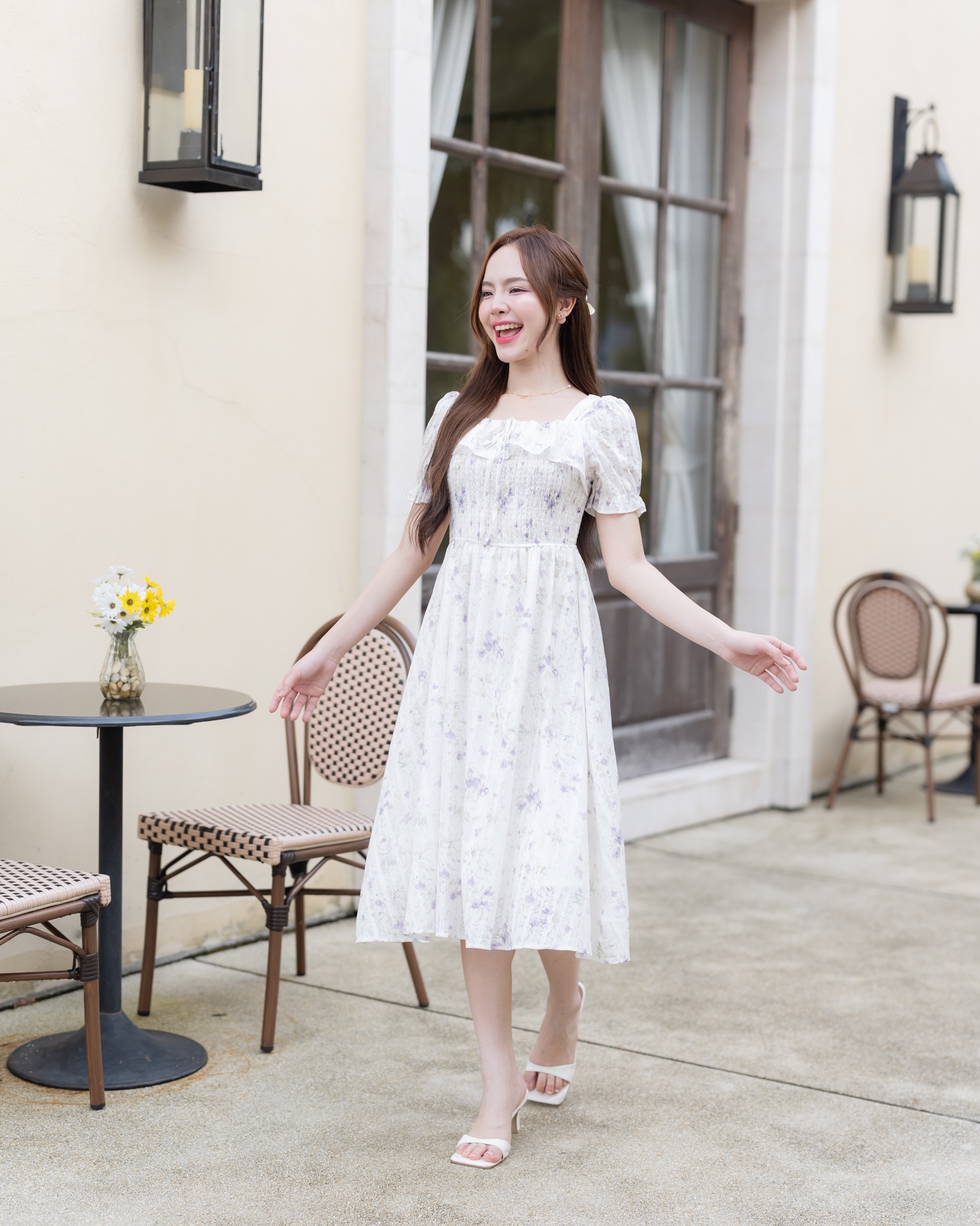 Florence Vintage Dress : ลายดอกไม้สีม่วง