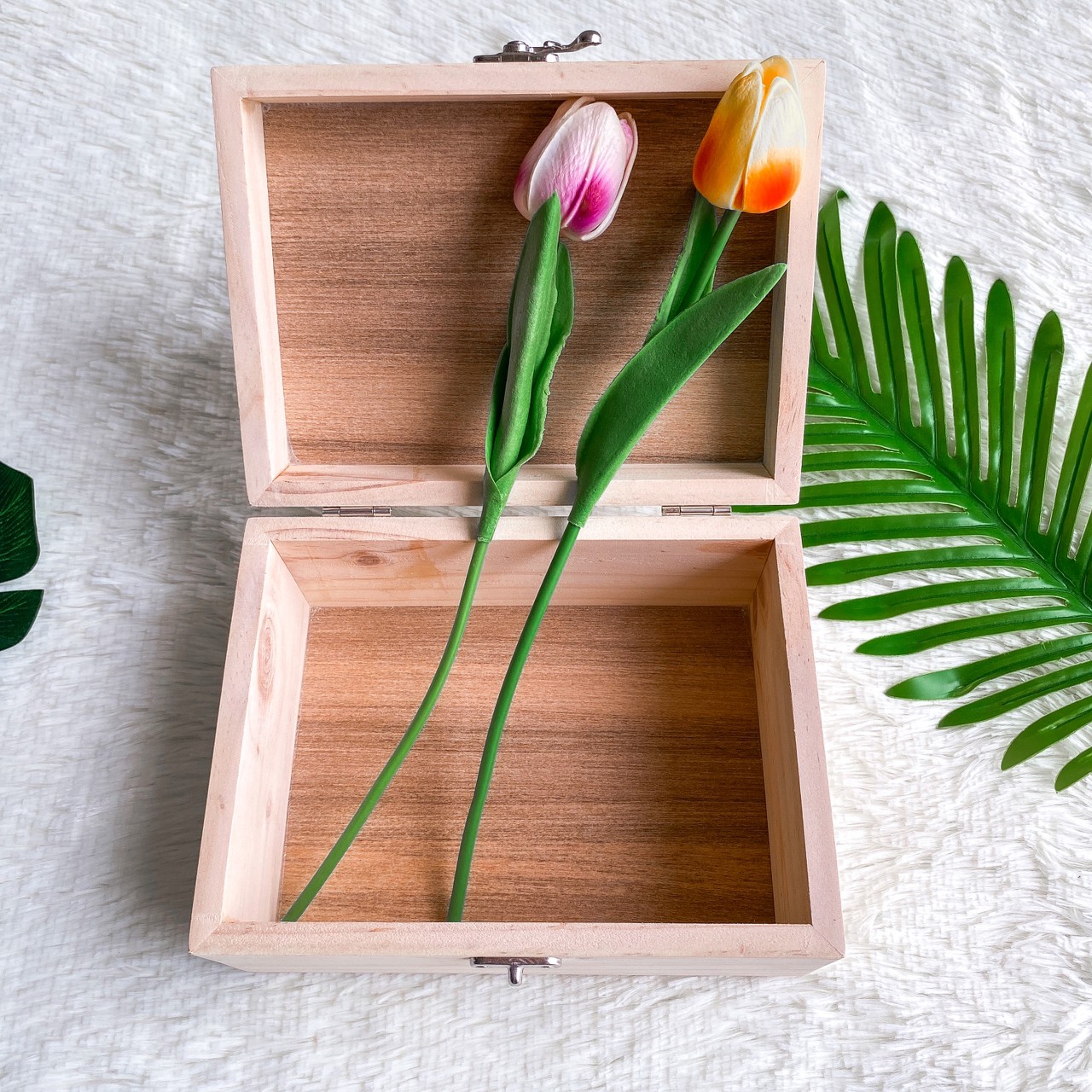 กล่องไม้ฝาล็อค (Lock box)