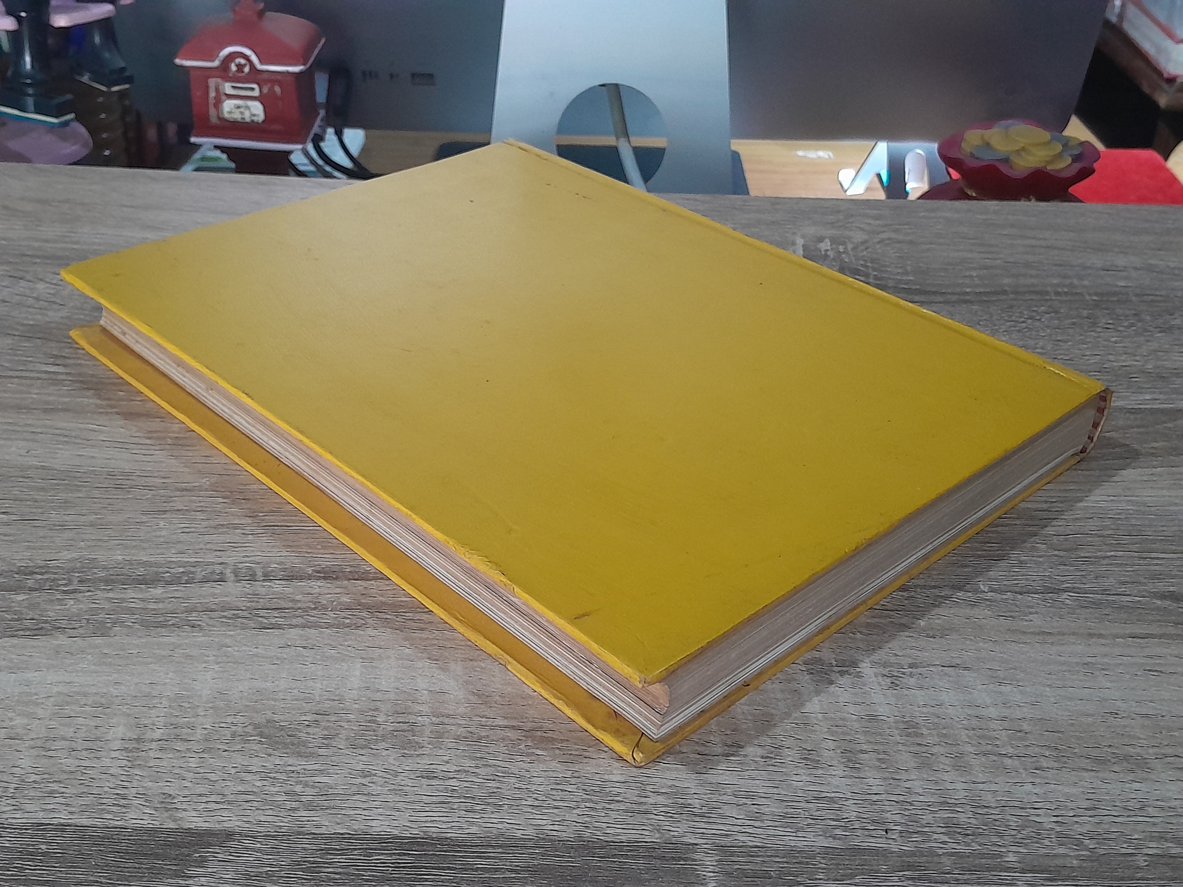 หนังสือ ภาพพ ชีวประวัติและปฏิปทา พระอาจารย์ฝั้น อาจาโร (ไม่มีเหรียญ)