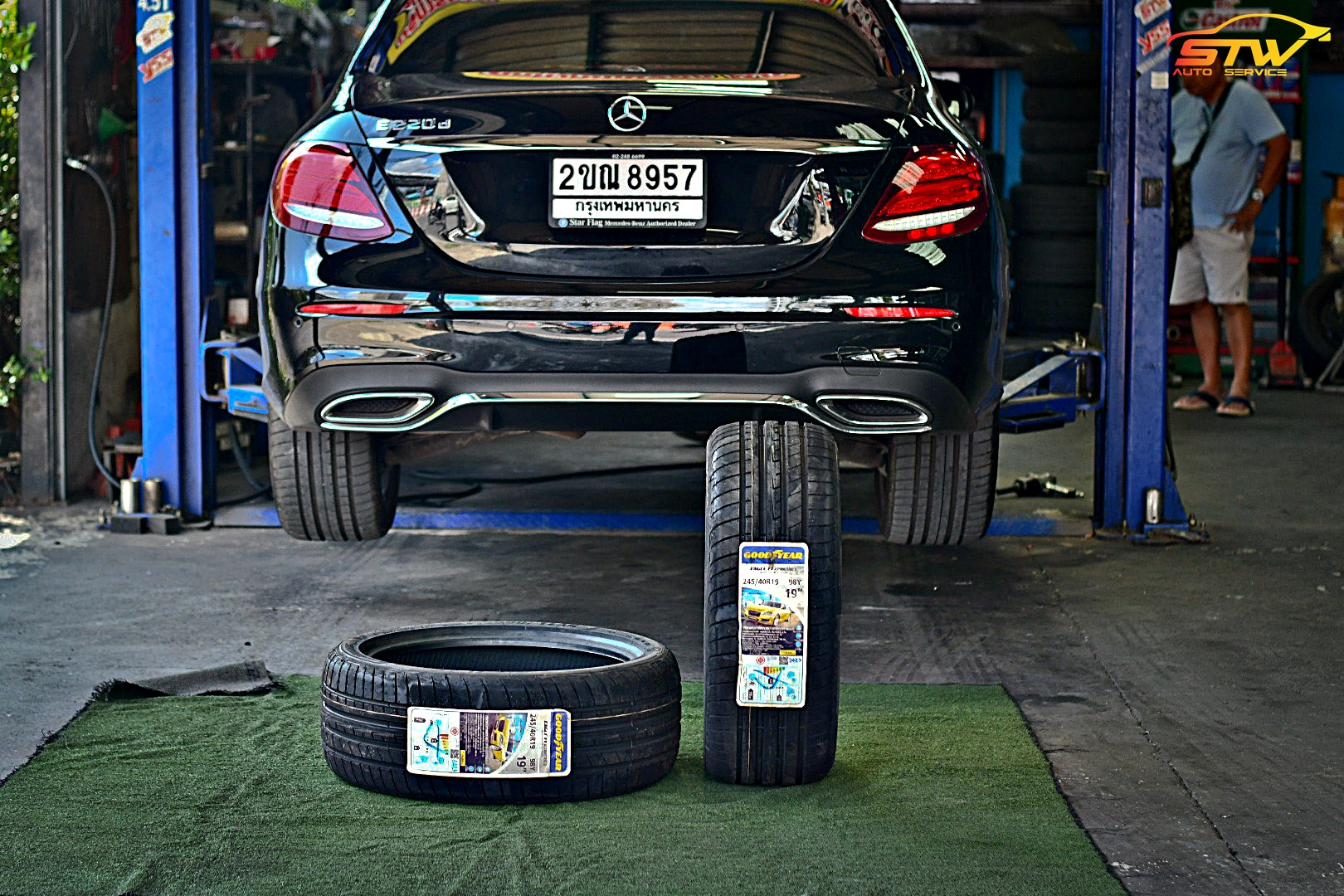 ยาง GOODYEAR EAGLE F1 ASYMMETRIC 3 ROF 245/40R19 98Y ติดตั้งใส่ Mercedes Benz E220d
