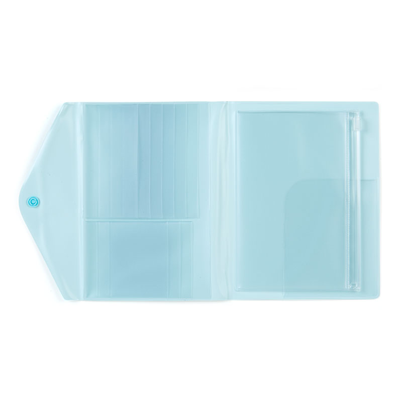 สมุดเก็บบัตร Sanrio Notebook & Ticket Medicine Case แบบคุณหมอ Pochacco ขนาด 12 x 0.5 x 16.5 ซม. ใส่การ์ดได้ 9 ใบ มีช่องซิปใส่ของ ใส่สมุดเล่มเล็กได้