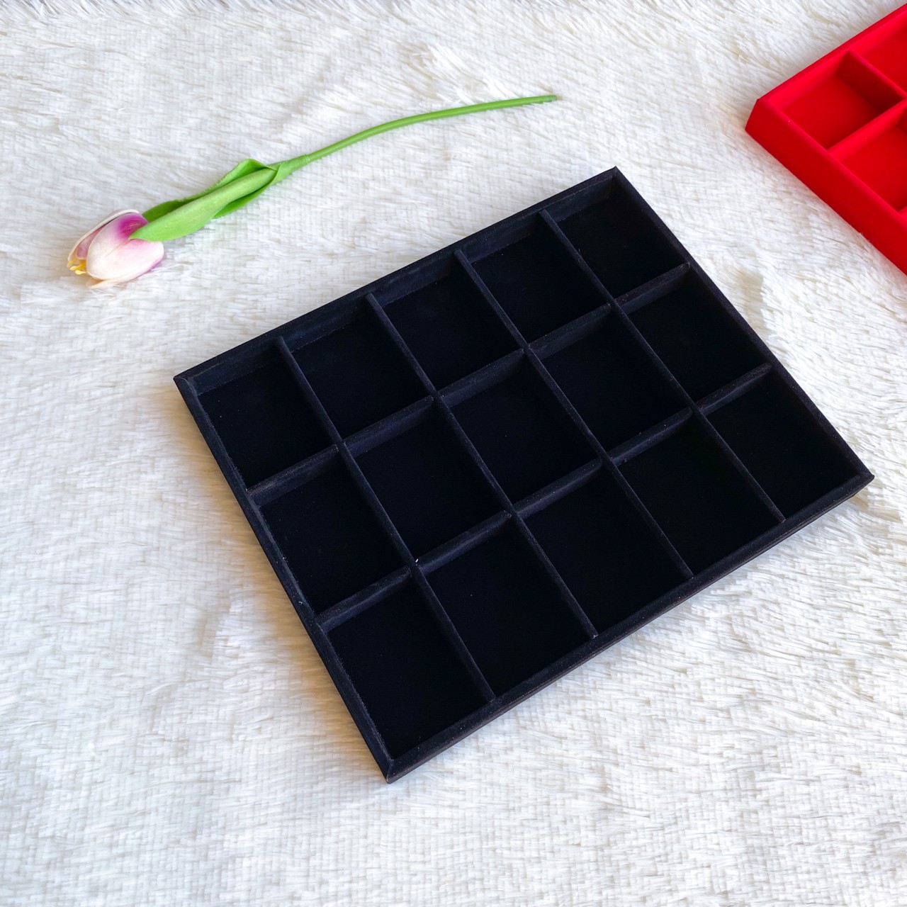 ถาดใส่พระ บุกำมะหยี่ (Velvet Tray)