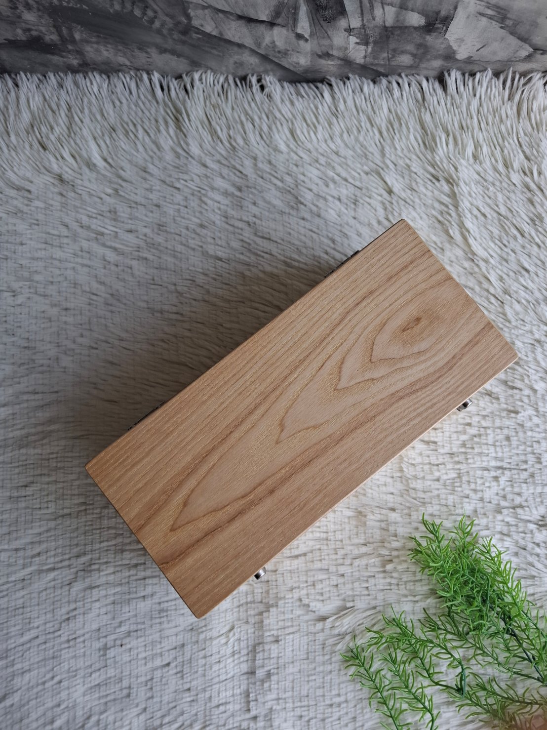 กล่องไม้สนฝาล็อค