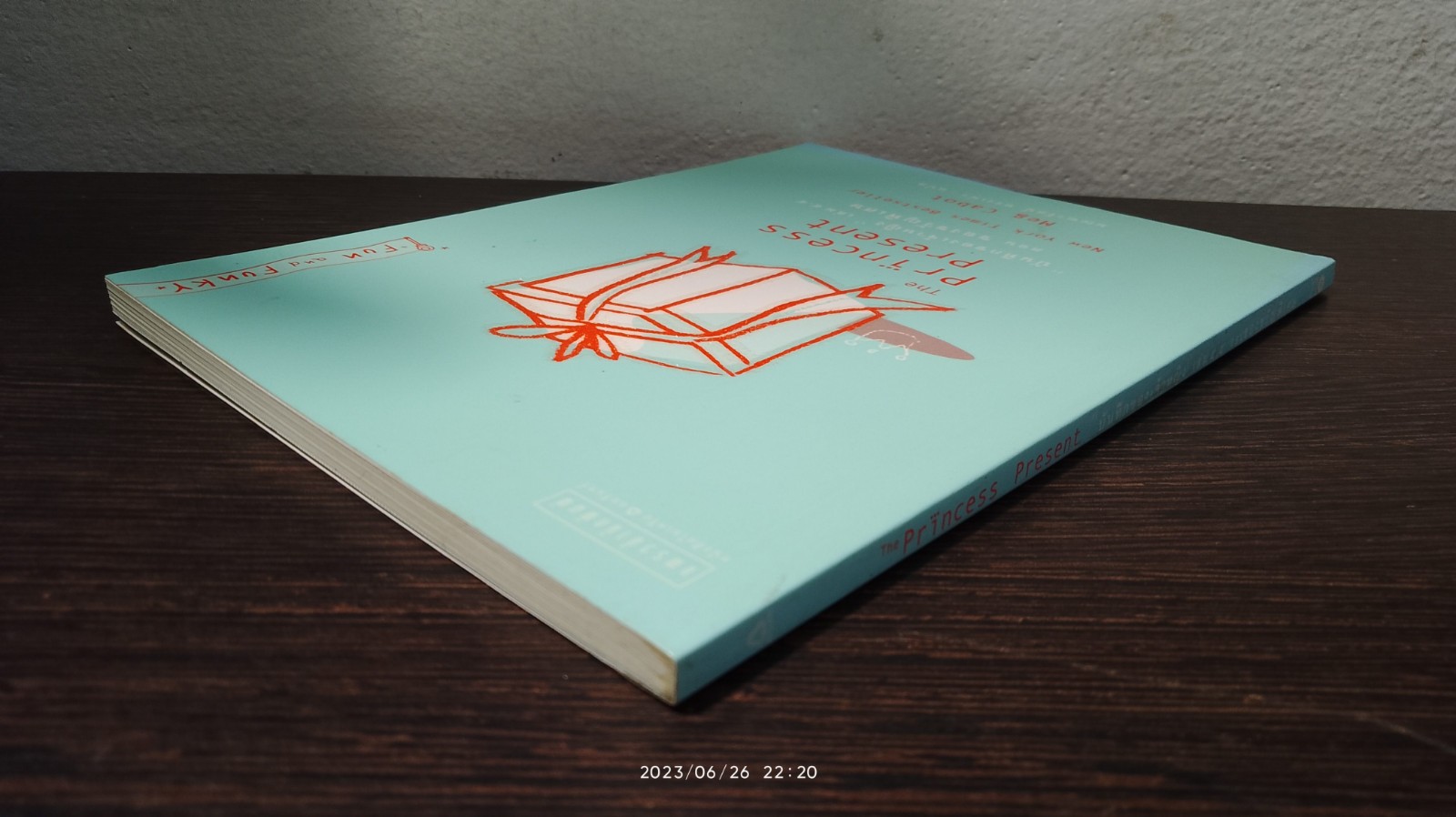 "บันทึกของเจ้าหญิง" เล่ม ๕.๕ ตอน ของขวัญพิเศษ / Meg Cabot