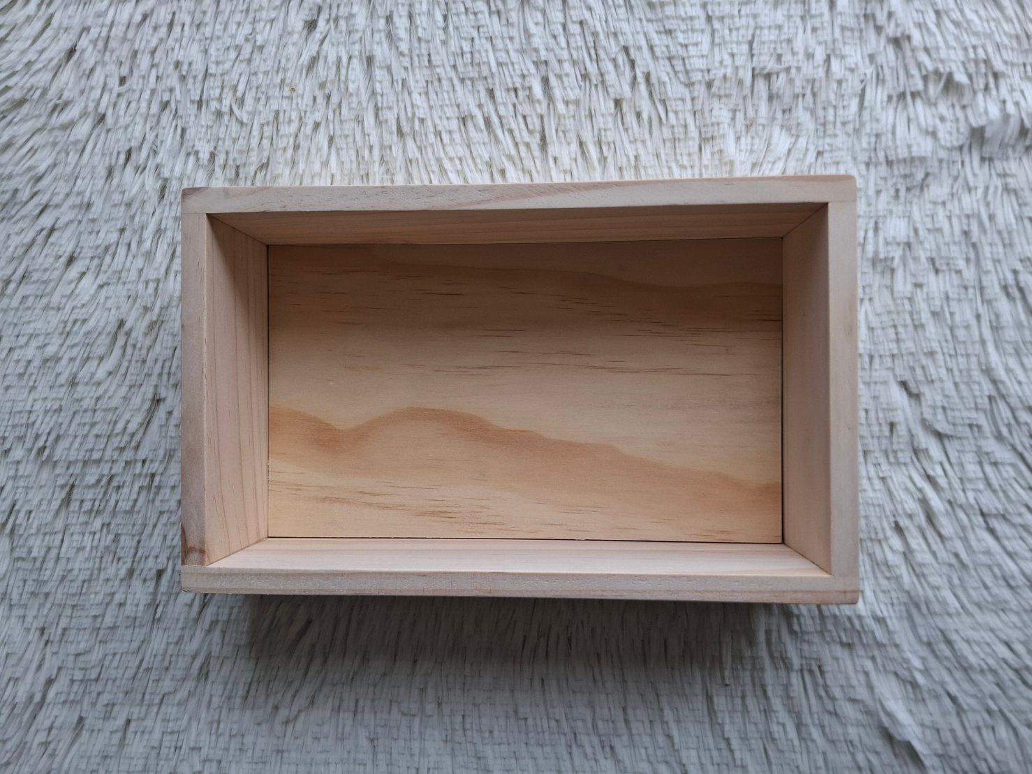 ถาดไม้สนใส่อาหาร