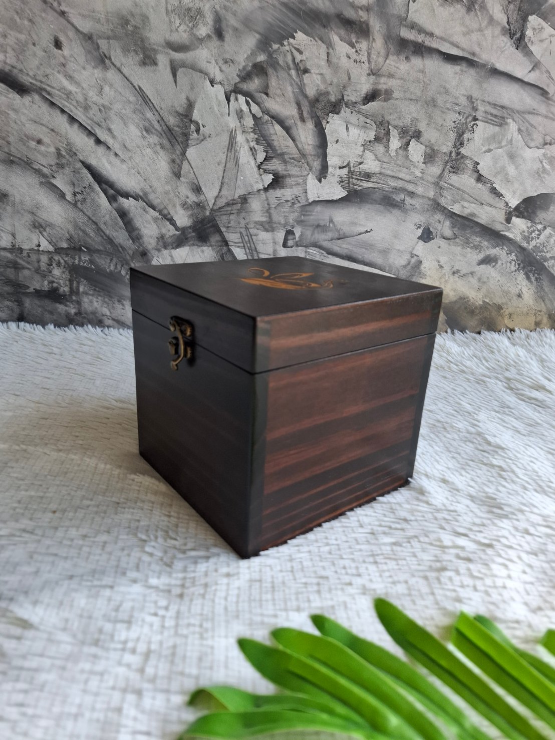 กล่องไม้สนแบบฝาล็อค