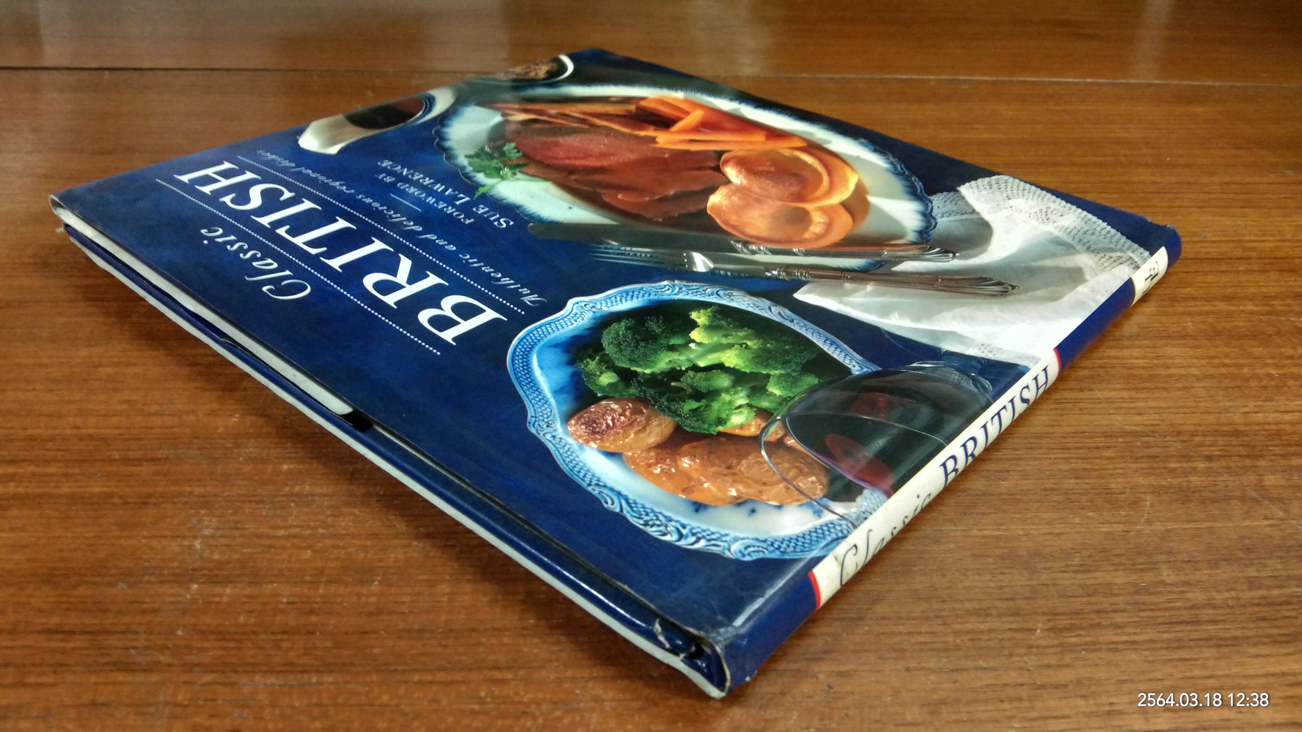 CLASSIC BRITISH / SUE LAWRENCE