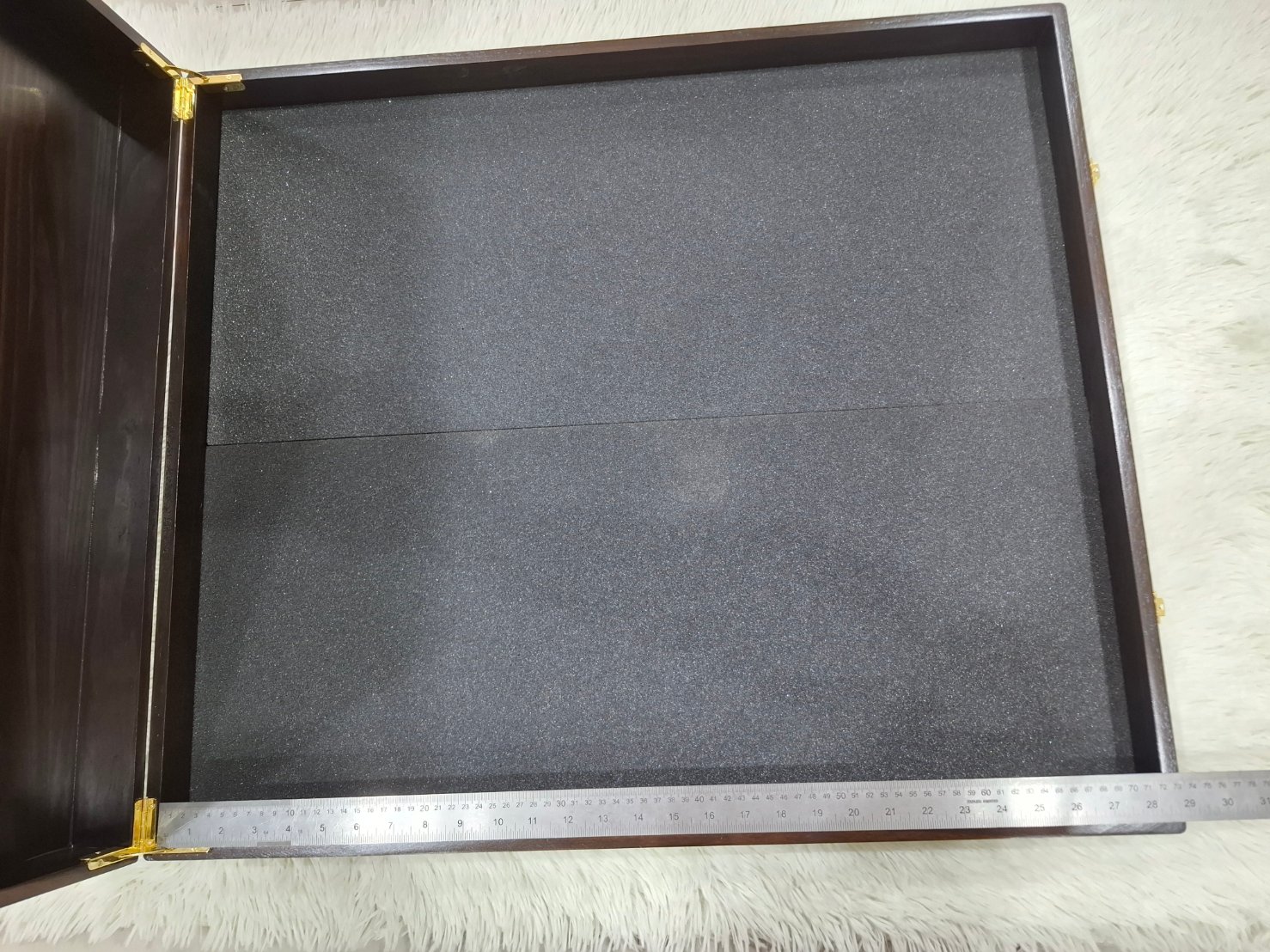 กล่องไม้สนฝาล็อค