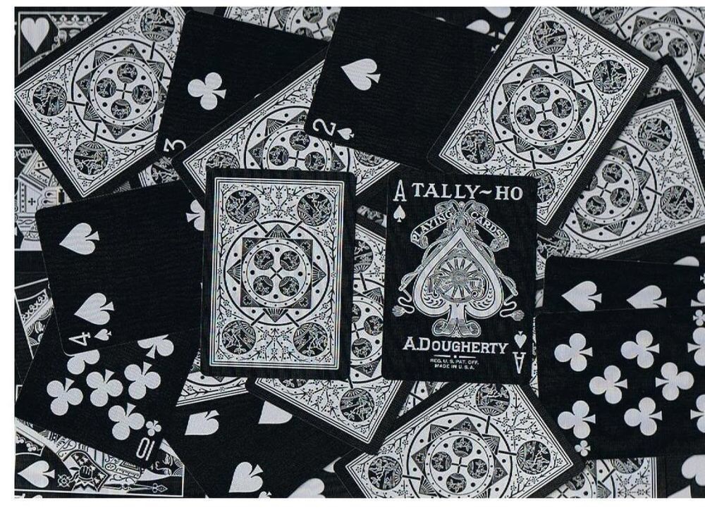 ไพ่ Tally Ho รุ่น Black Viper (Fan Back)