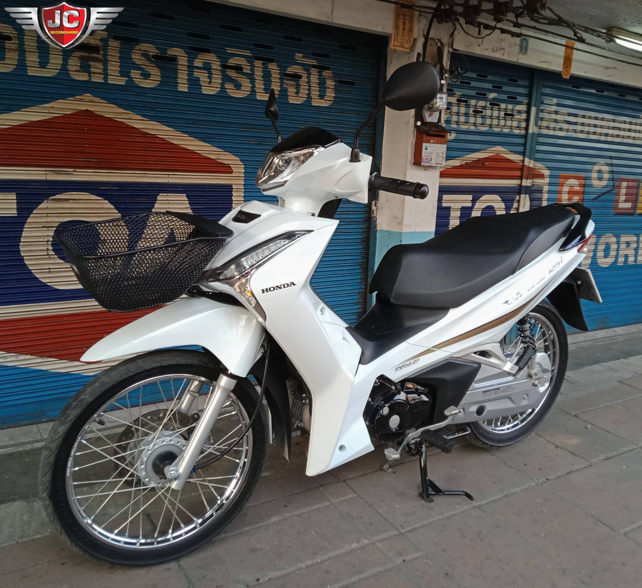 😘 สวยใส ไร้สติ...เอ้ย!! ไร้ที่ติคร๊าบ 🤣 นางฟ้าชัดๆ HONDA WAVE125i_สตาร์ทมือ_รถปลายปี 62 เจ้าของมือเดียวไมล์แท้8พันโล 😘สภาพน้องๆป้ายแดง