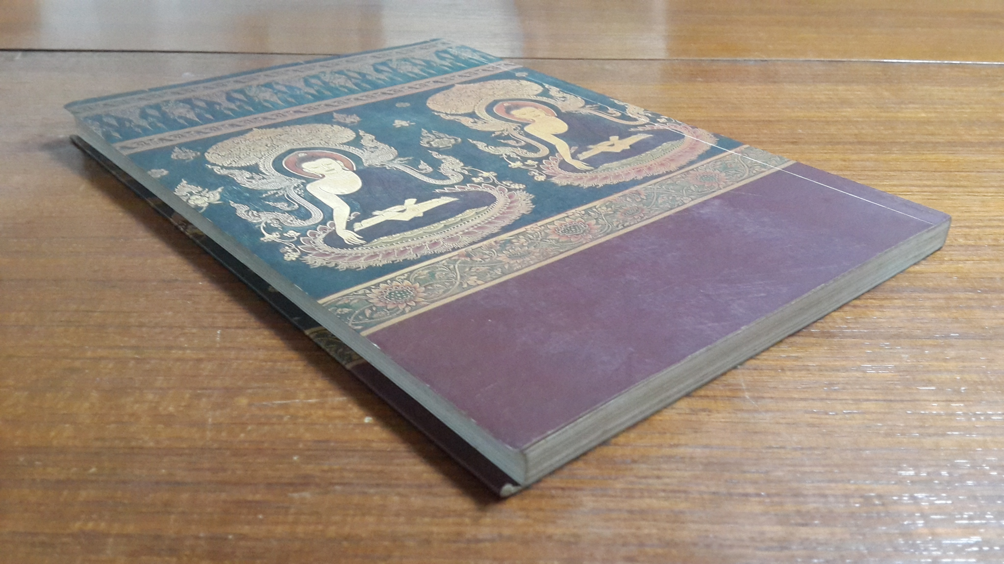 ประวัติวัดตรีทศเทพวรวิหาร และ จิตรกรรมฝาผนังในพระอุโบสถวัดตรีทศเทพ : พิมพ์โดยเสด็จพระราชกุศล ในการเสด็จพระราชทานเพลิงศพ พระเทพวัชรธรรมมาภรณ์