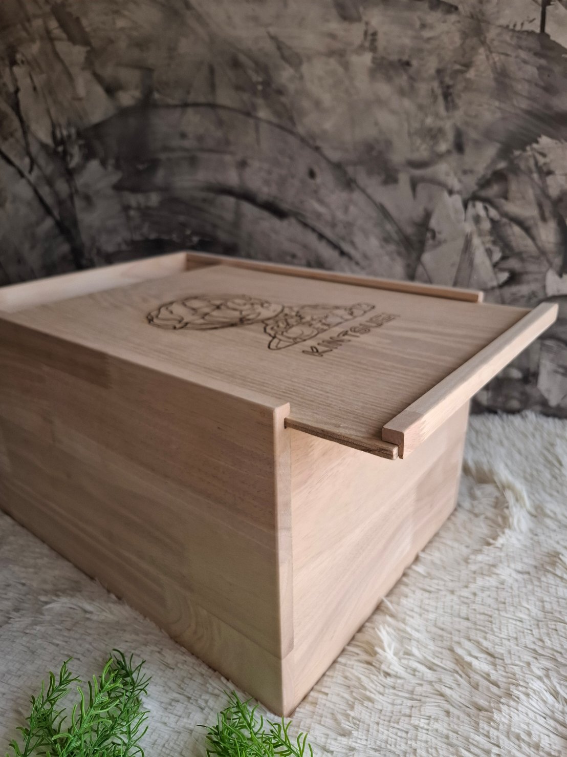 กล่องไม้ฝาสไลด์