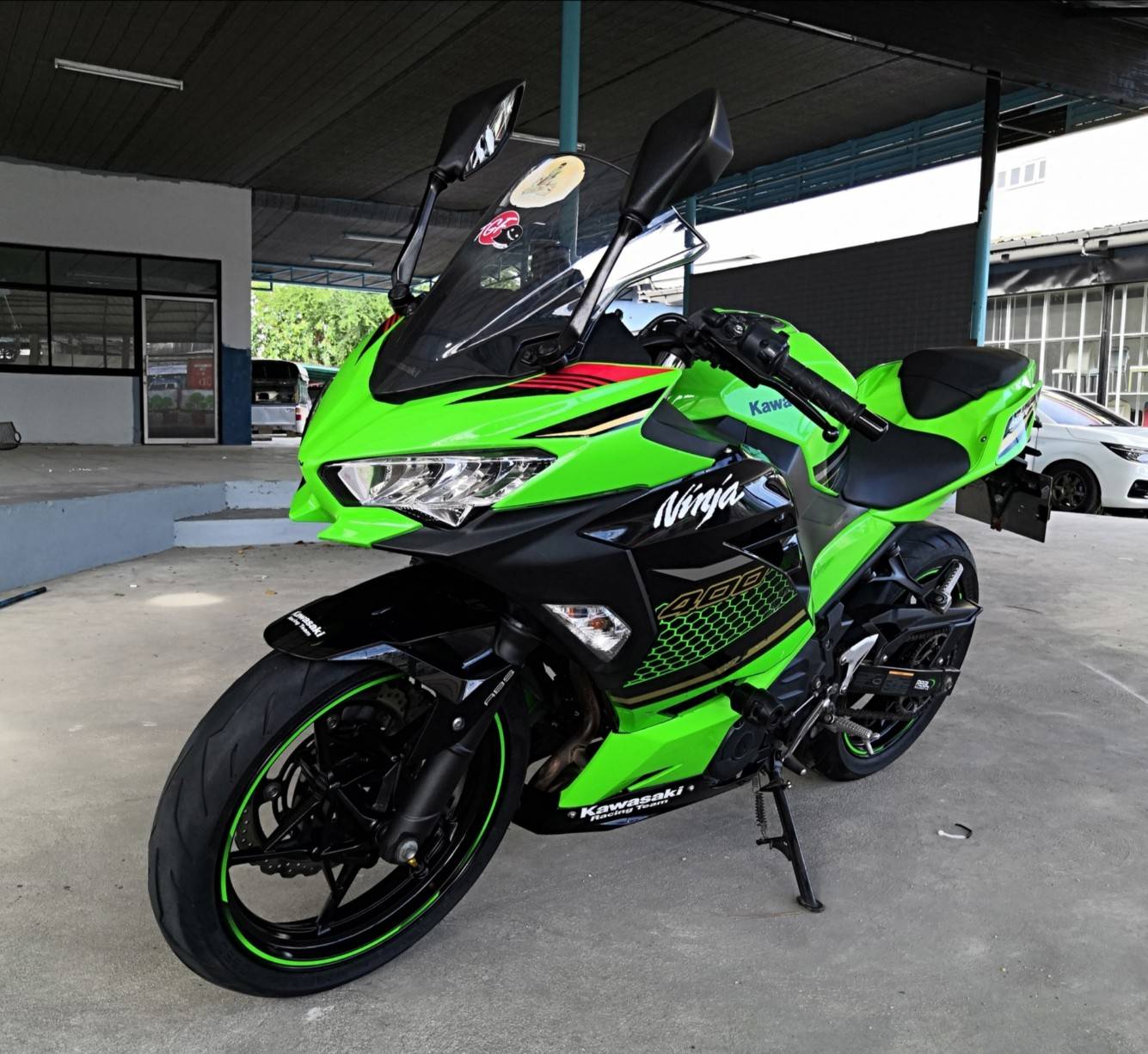 💥 จัดไปถูกสุดในปฐพี‼️ KAWASAKI Ninja400KRT จดปี 2020 มาพร้อมโปรชั่น "มาแต่ตัวและหัวใจ" 😘 https://youtu.be/k_1wT0MSbBs