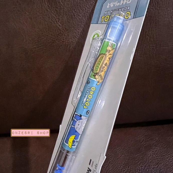 ดินสอกดเขย่าไส้ Tombow MONO graph จาก Studio Ghibli ลาย My Neighbor Totoro สีฟ้า