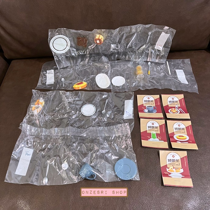 เซ็ตโมเดล Jun-Kissa Miniature Collection Vol.1 - Retro Cafe รวมของหวานในคาเฟ่สไตล์ย้อนยุคในโตเกียว สายสะสมไม่ควรพลาด ไว้ตั้งโชว์ได้ มาครบเซ็ต 5 แบบ พร้อมใบปิด