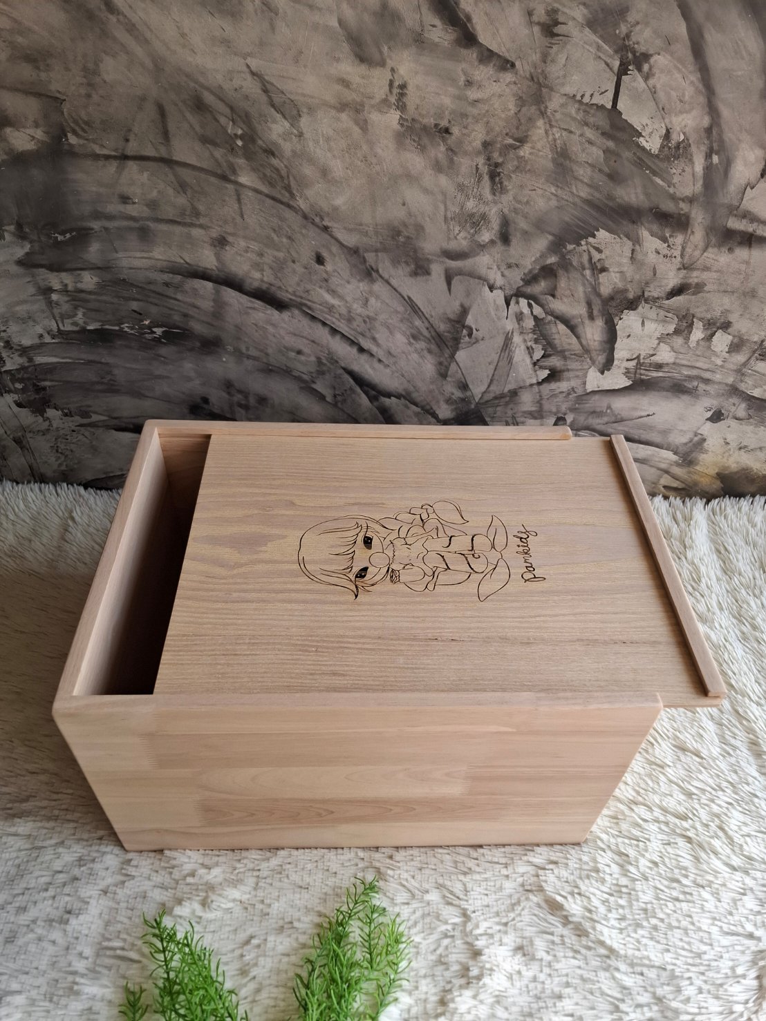 กล่องไม้ใส่โมเดลแบบฝาสไลด์