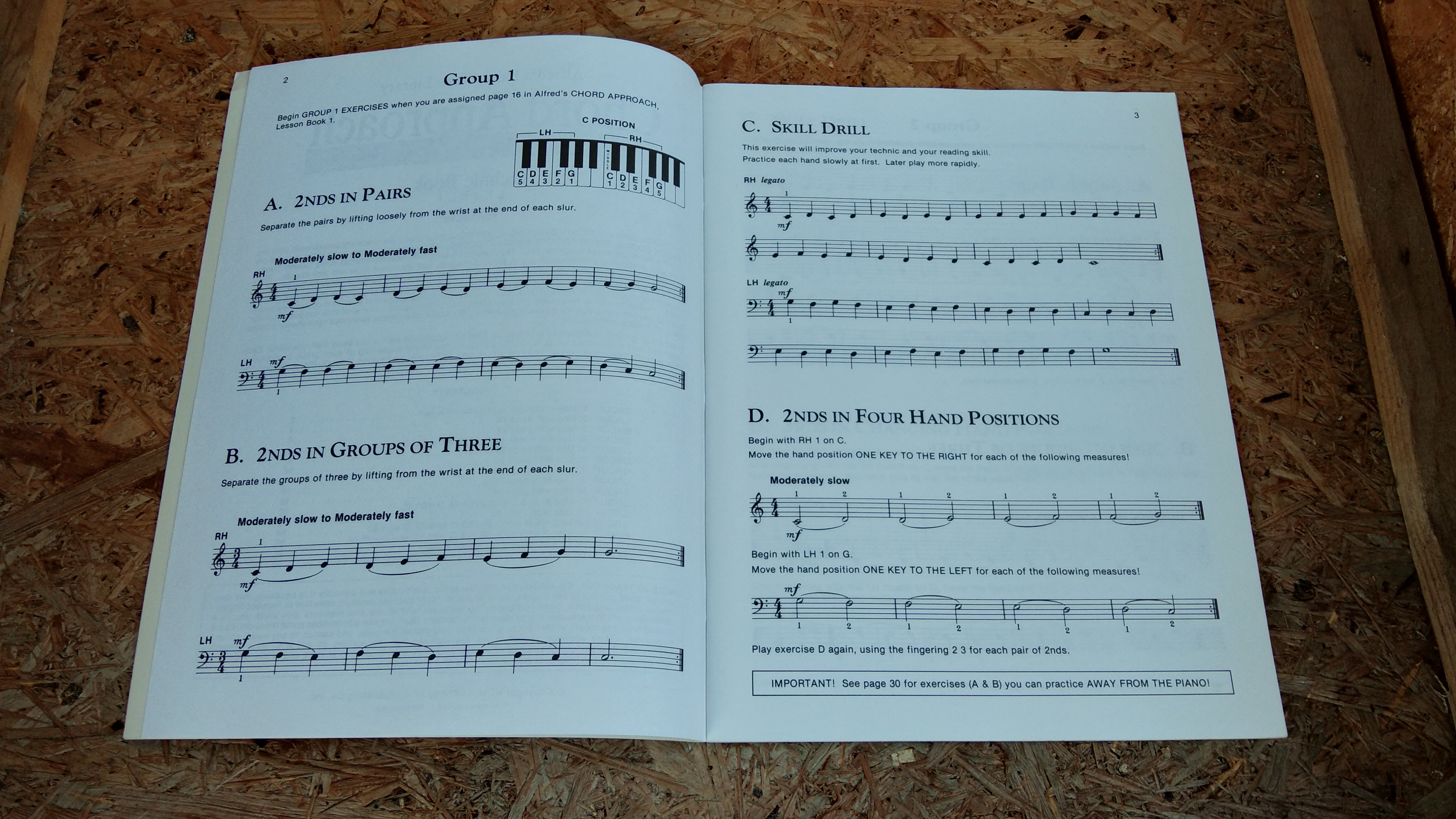 Alfred's Basic Piano : Chord Approach Technic Book Level 1