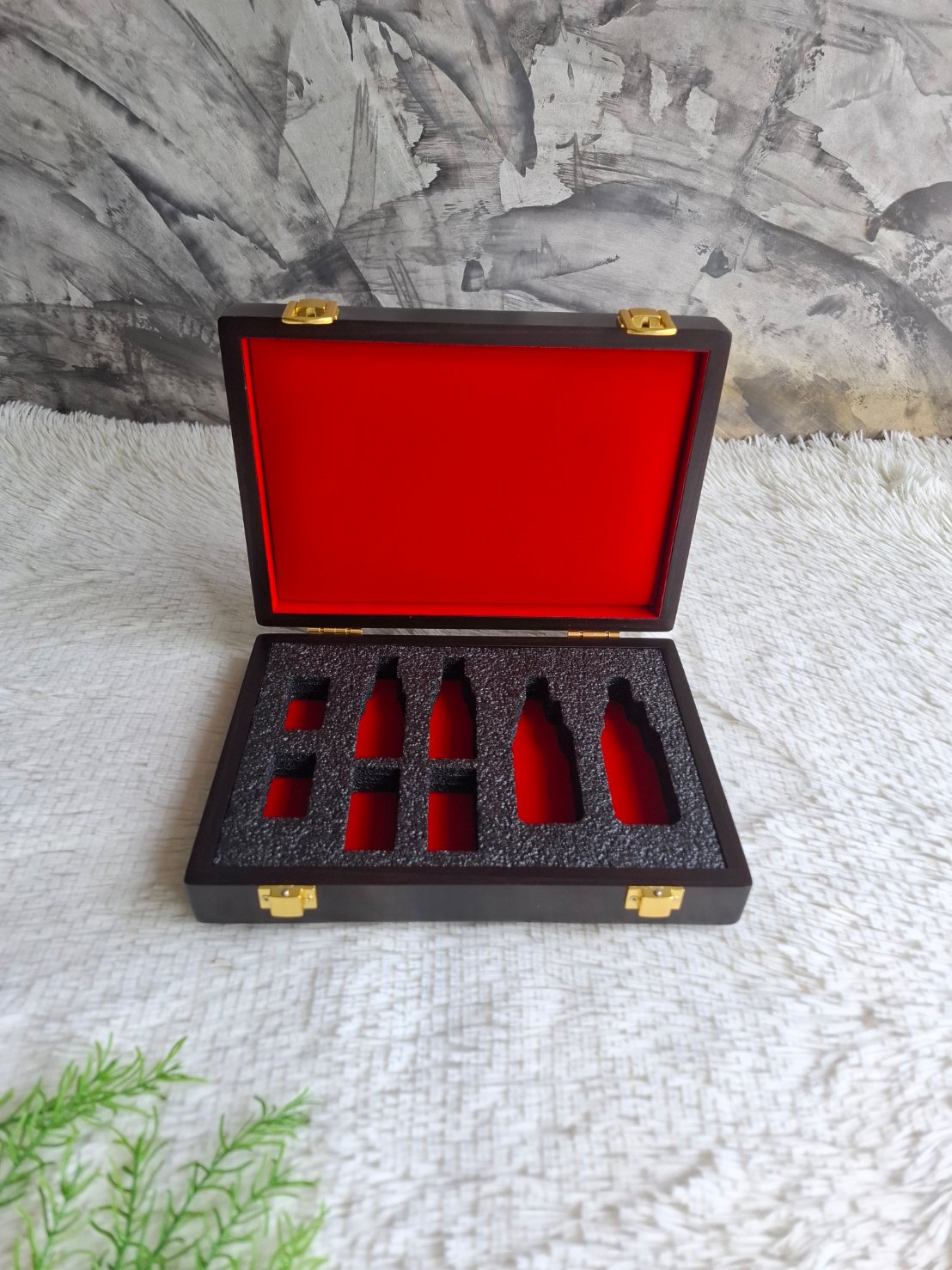 กล่องไม้ใส่น้ำยาไก่ซน